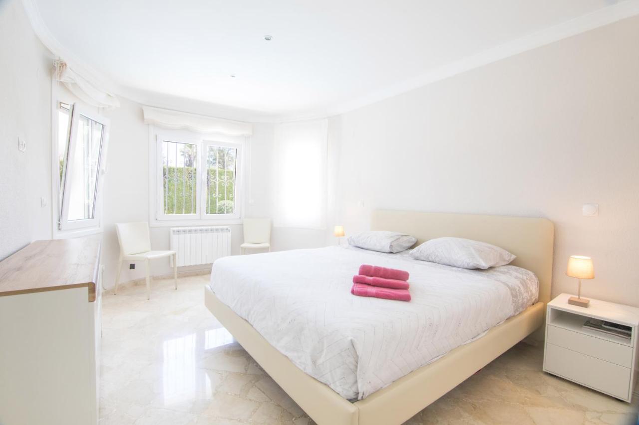 Villa Casa Cyriel à Oliva Extérieur photo